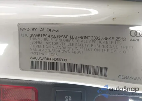 2017 Audi A4 2.0T Season Of Audi Premium z USA, uszkodzony, nr VIN WAUDNAF46HN056300